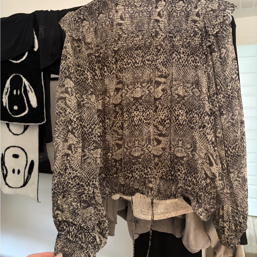 Free People Black and Gray Patterned Blouse